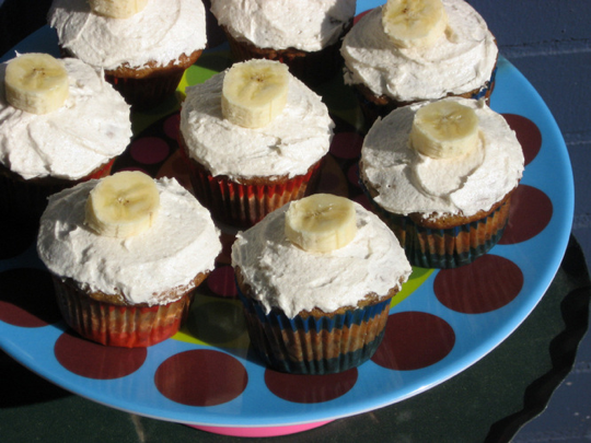 cupcakes with bananas